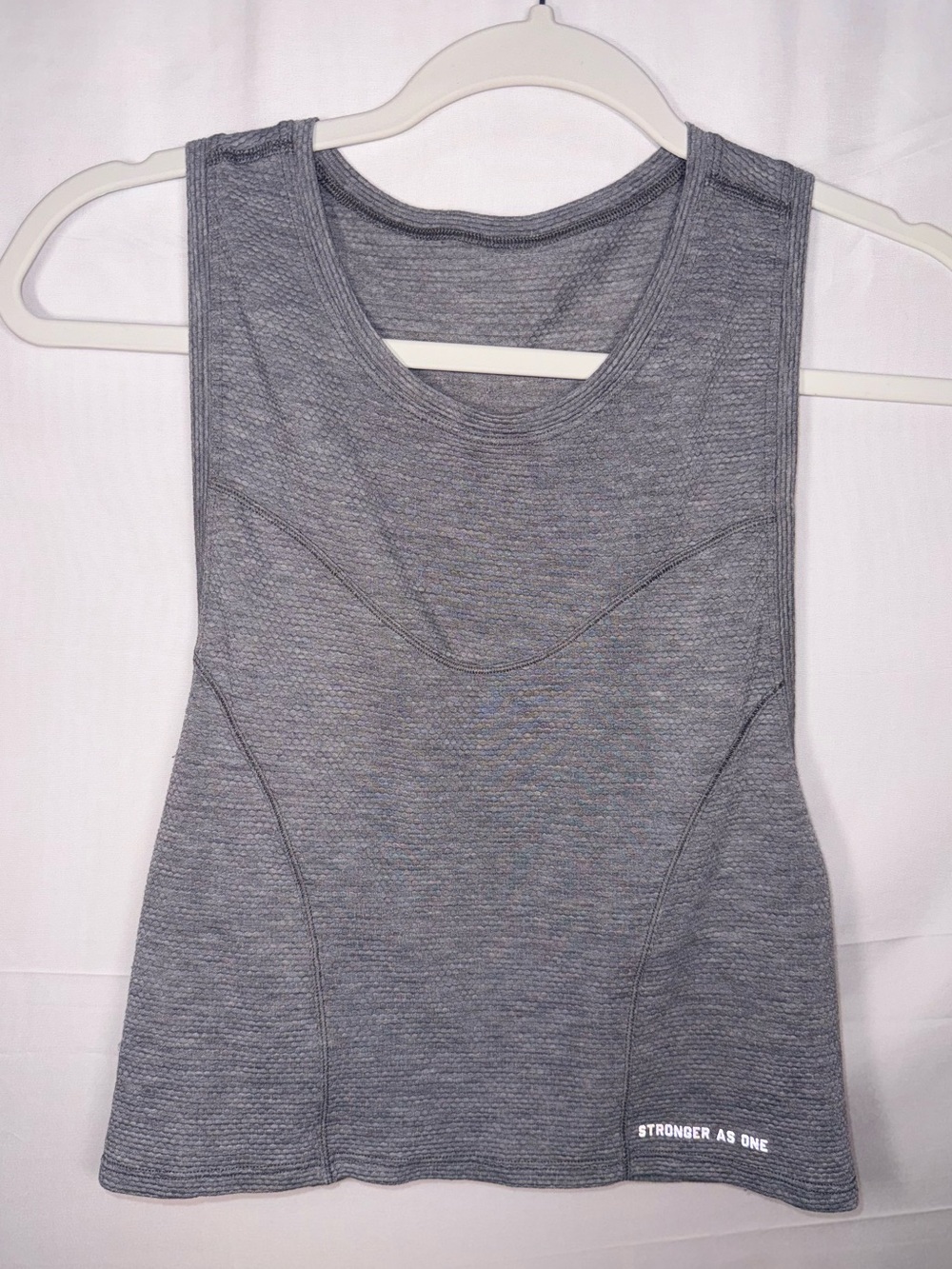 Lululemon Women's Gray Sleeveless Athletic Active Crop Tank Top Size 6 /Small
